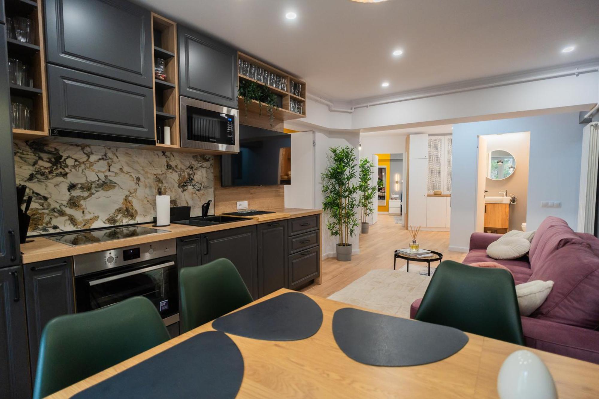 Urban Pearl - Old Town - Unique 4Br/3Ba Apartment 布加勒斯特 外观 照片