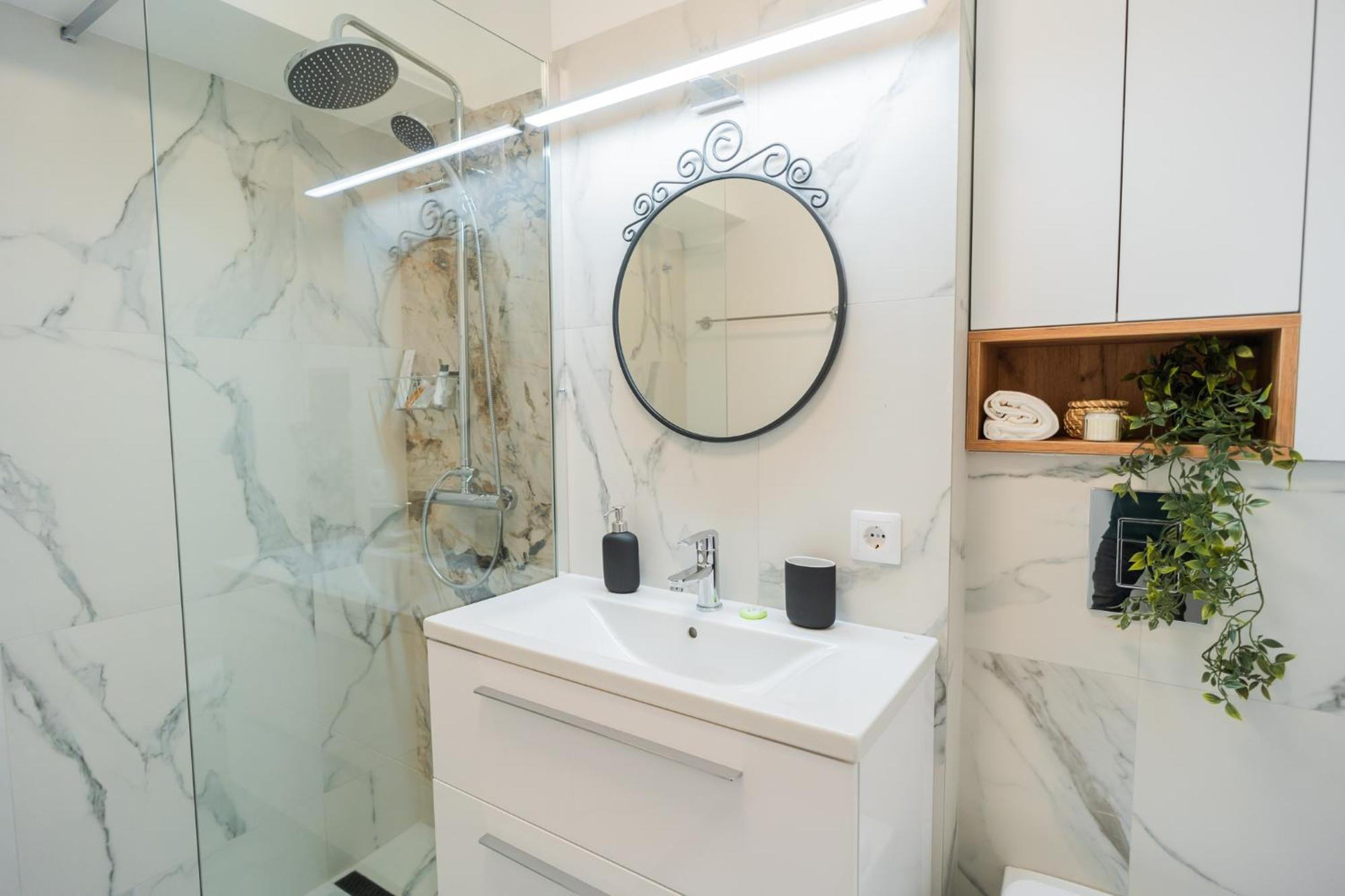 Urban Pearl - Old Town - Unique 4Br/3Ba Apartment 布加勒斯特 外观 照片