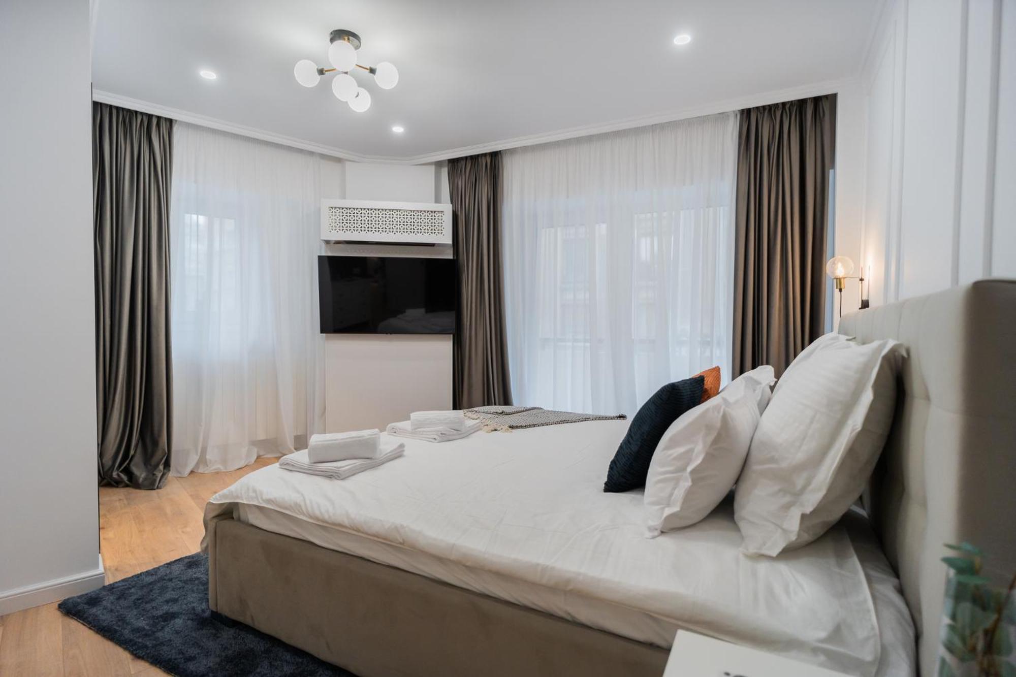 Urban Pearl - Old Town - Unique 4Br/3Ba Apartment 布加勒斯特 外观 照片