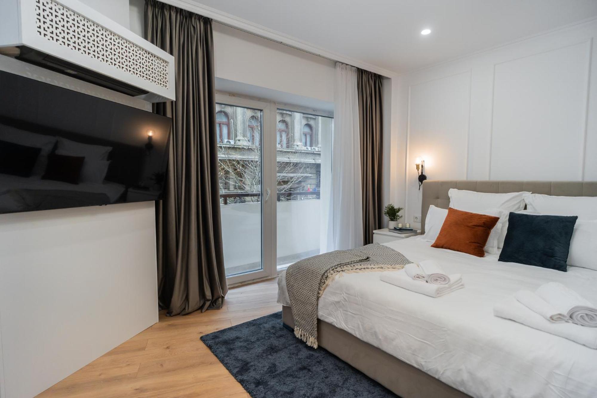 Urban Pearl - Old Town - Unique 4Br/3Ba Apartment 布加勒斯特 外观 照片