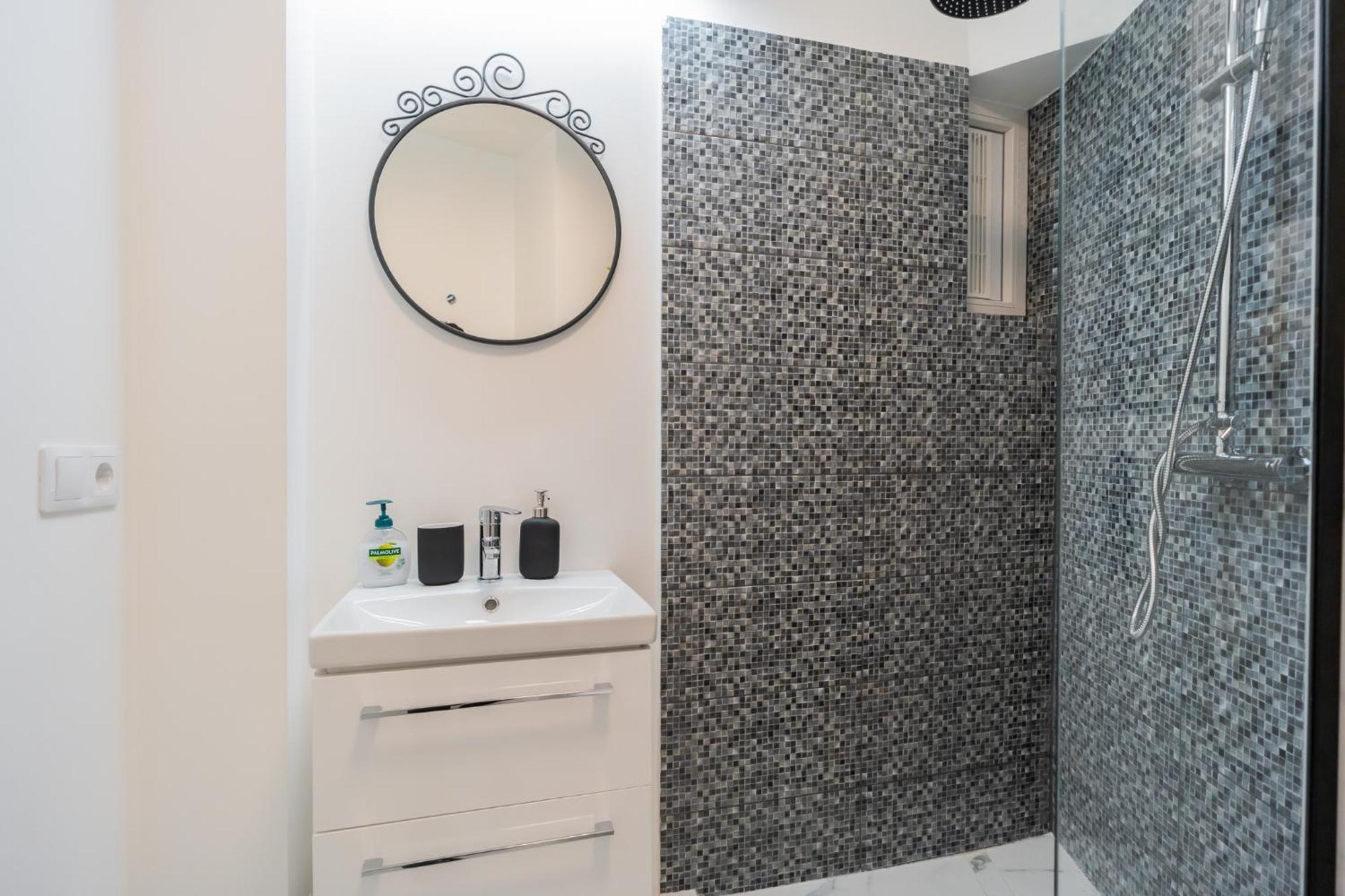 Urban Pearl - Old Town - Unique 4Br/3Ba Apartment 布加勒斯特 外观 照片